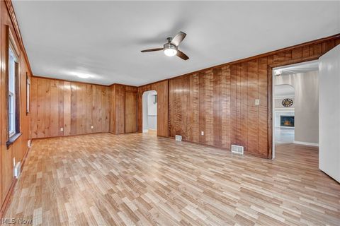 Tiny photo for 232 Edna Street, Poland, OH 44514 (MLS # 5184765)