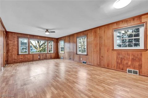 Tiny photo for 232 Edna Street, Poland, OH 44514 (MLS # 5184765)