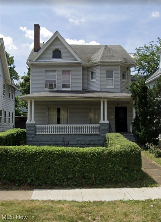HOME IS BEING SOLD AS-IS
Built in 1911, this colonial-style, four-bedroom home is a historical treasure that needs a new
owner to realize its full potential!
Total space including basement and attic is over 3,000 square feet with 1 full bathroom and 2
half baths. The living and dining rooms feature stunning original wood columns, paneling,
pocket sliding doors and flooring. The staircase leading to the mezzanine-level office and 2 nd
floor living area is sculpted from the same original wood. There are 2 fireplaces (one in the
living room and one in the master bedroom) and several wall sconces all throughout the 2 main
floors of living space. It has beautiful bones but needs kitchen and bathroom renovations to
bring it back to its former glory.
This home is centrally located – only a 5-minute walk to the Cleveland Cultural Gardens, a 10-
minute drive to the University Circle area (Cleveland Orchestra, Cleveland Museum of Art, Case
Western Reserve University, Cleveland Clinic Main Campus) and a 15-minute drive to
Downtown Cleveland.