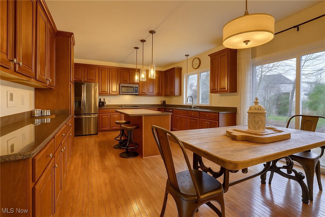 35317 Emory Drive, Avon, Ohio image 8