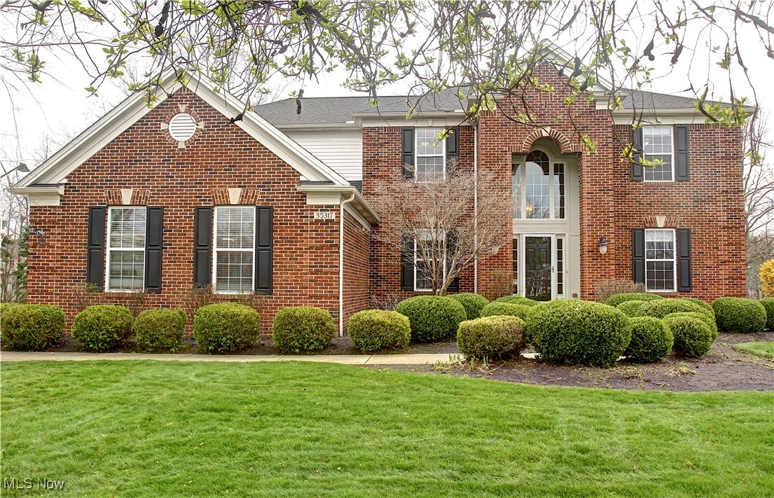35317 Emory Drive, Avon, Ohio image 2