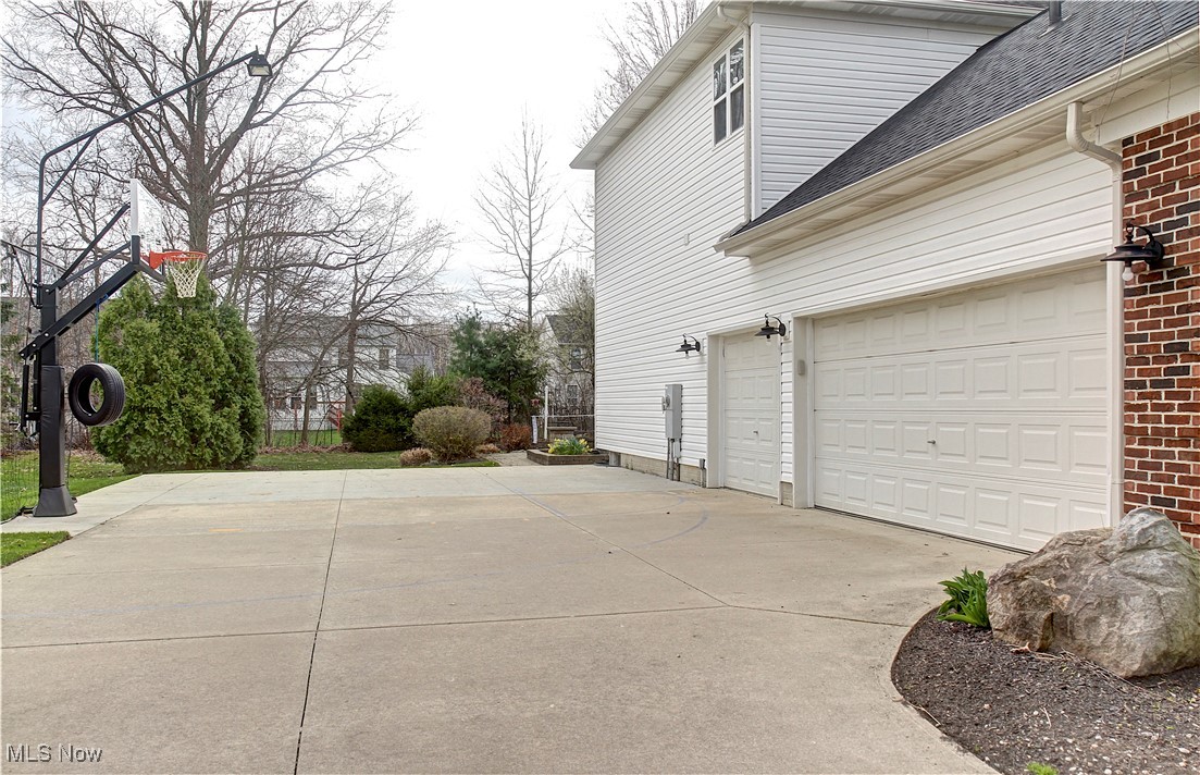 35317 Emory Drive, Avon, Ohio image 30