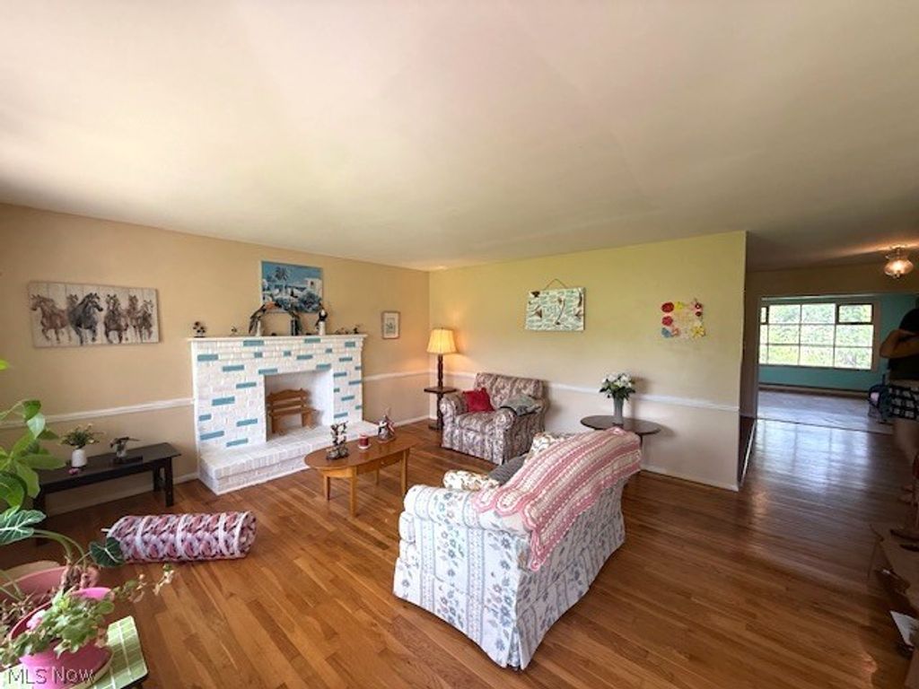 Photo of 300 Eastlawn Circle, Zanesville, OH 43701 (MLS # 5203383)