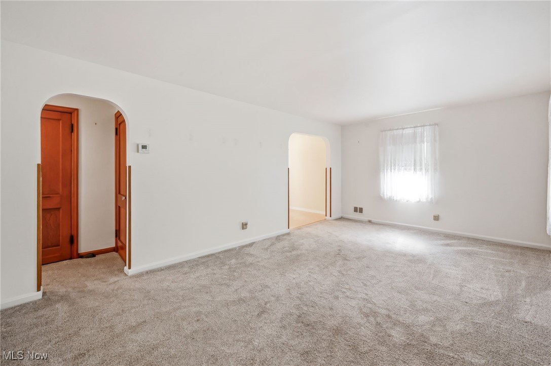 Salem, Ohio 44460, United States, 3 Bedrooms Bedrooms, ,5 BathroomsBathrooms,Residential,Active,232716