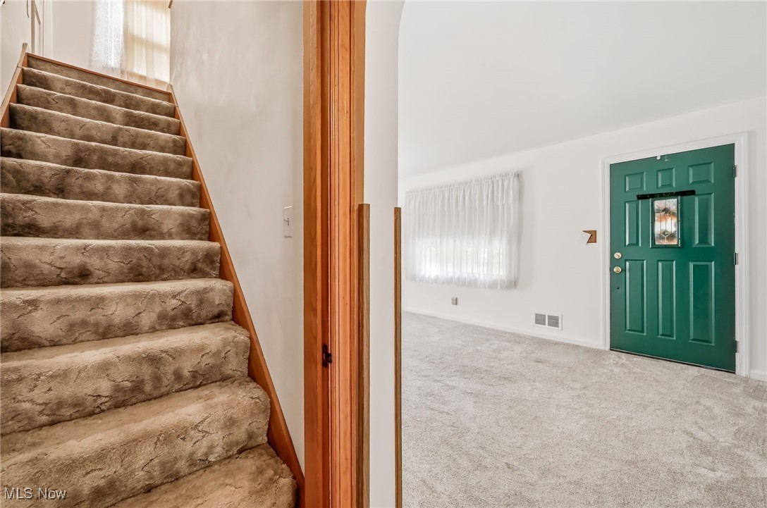 Salem, Ohio 44460, United States, 3 Bedrooms Bedrooms, ,5 BathroomsBathrooms,Residential,Active,232716