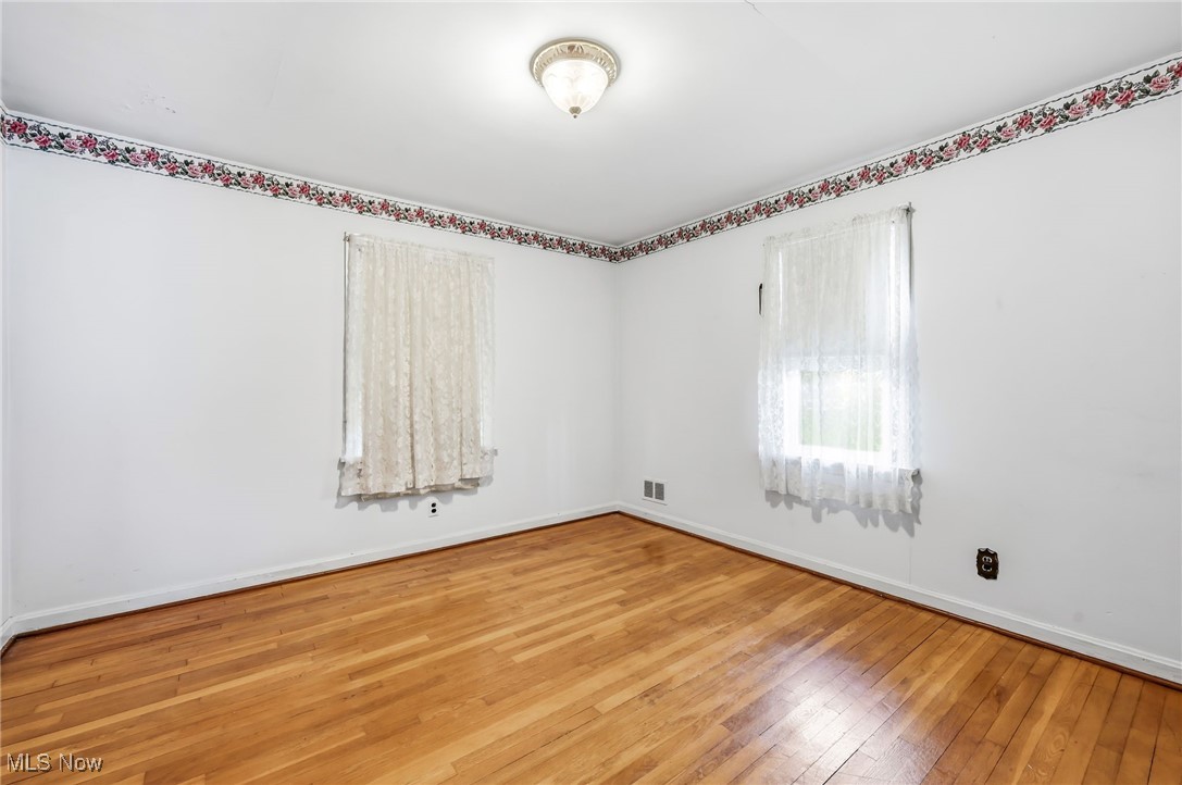 Salem, Ohio 44460, United States, 3 Bedrooms Bedrooms, ,5 BathroomsBathrooms,Residential,Active,232716