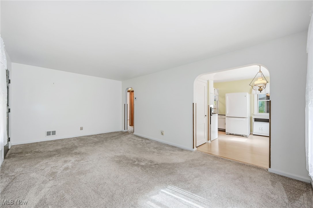 Salem, Ohio 44460, United States, 3 Bedrooms Bedrooms, ,5 BathroomsBathrooms,Residential,Active,232716