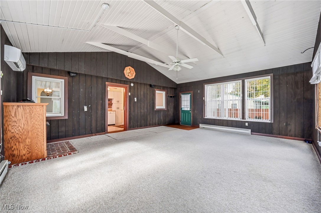 Salem, Ohio 44460, United States, 3 Bedrooms Bedrooms, ,5 BathroomsBathrooms,Residential,Active,232716