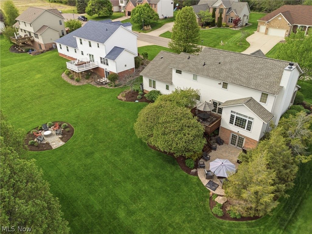 Photo of 2536 Chadwell Circle NW, North Canton, OH 44720 (MLS # 5204367)