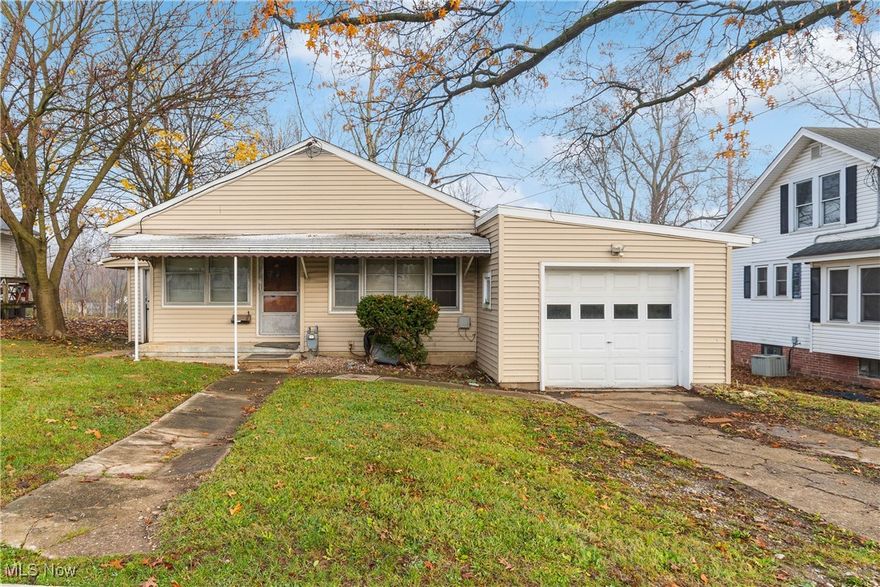 Charming 2-Bedroom Ranch Near Medina Square!
Just a short stroll from the heart of Medina, this cozy 2-bedroom, 1-bath ranch is full of potential.  Roof replaced in last 10 years, with 30 year transferrable warranty.  Ideal for investors or homeowners ready to add their personal touch, this home features single-level living and is situated in a desirable neighborhood close to shopping, dining, and local events. Whether you're looking to renovate for resale or create your dream home, this property offers a prime location and great possibilities. Don't miss this opportunity!