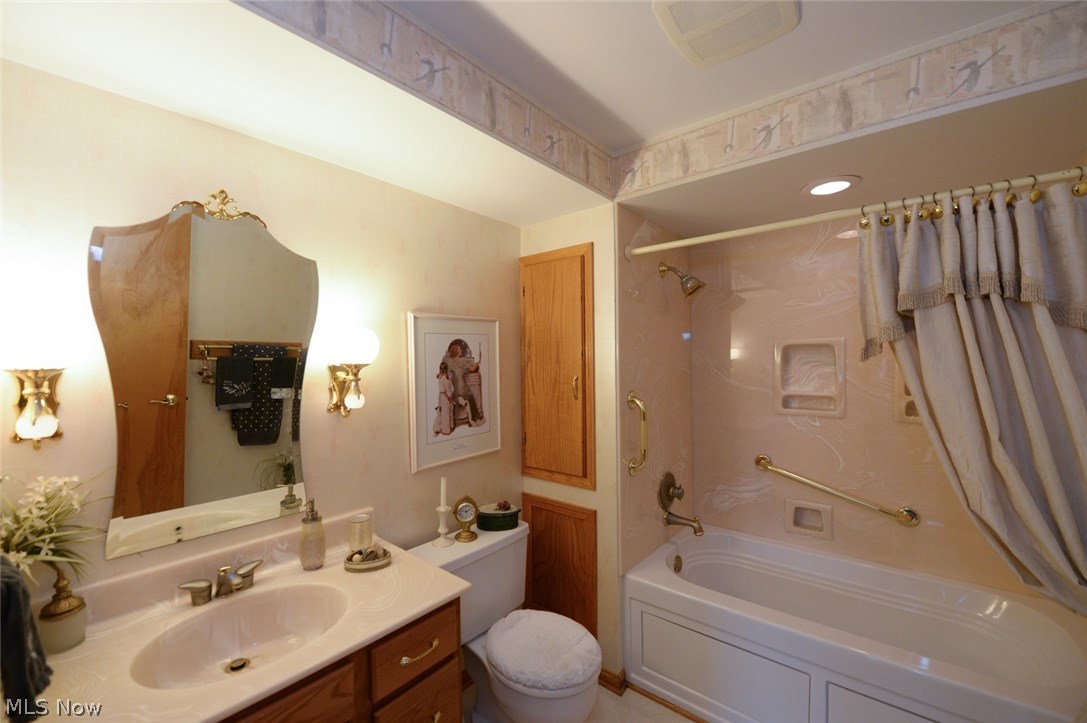 Bob O Link - Residential