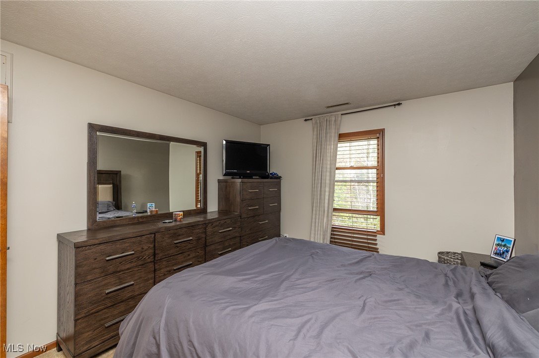 Creekside Vill - Residential