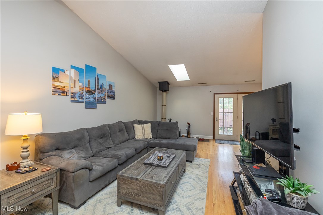 Creekside Vill - Residential