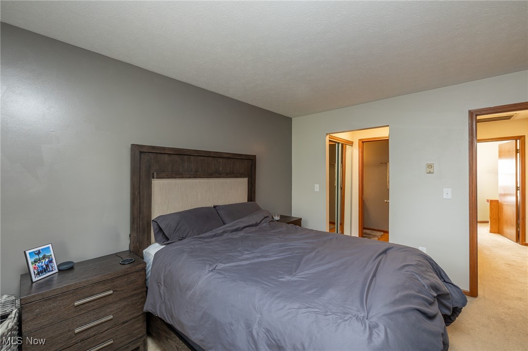 Creekside Vill - Residential