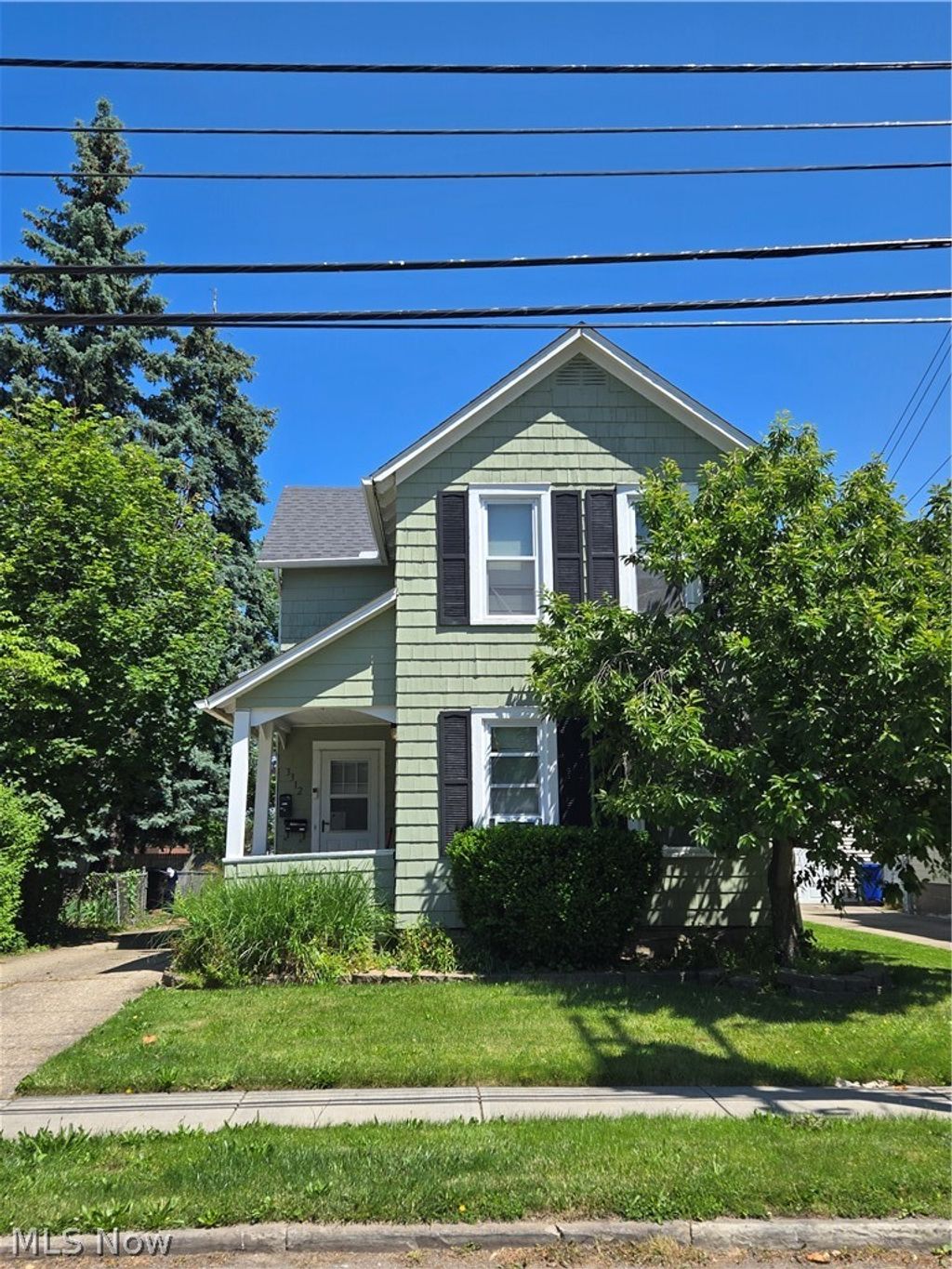 Photo of 3312 Colburn Avenue, Cleveland, OH 44109 (MLS # 5213430)