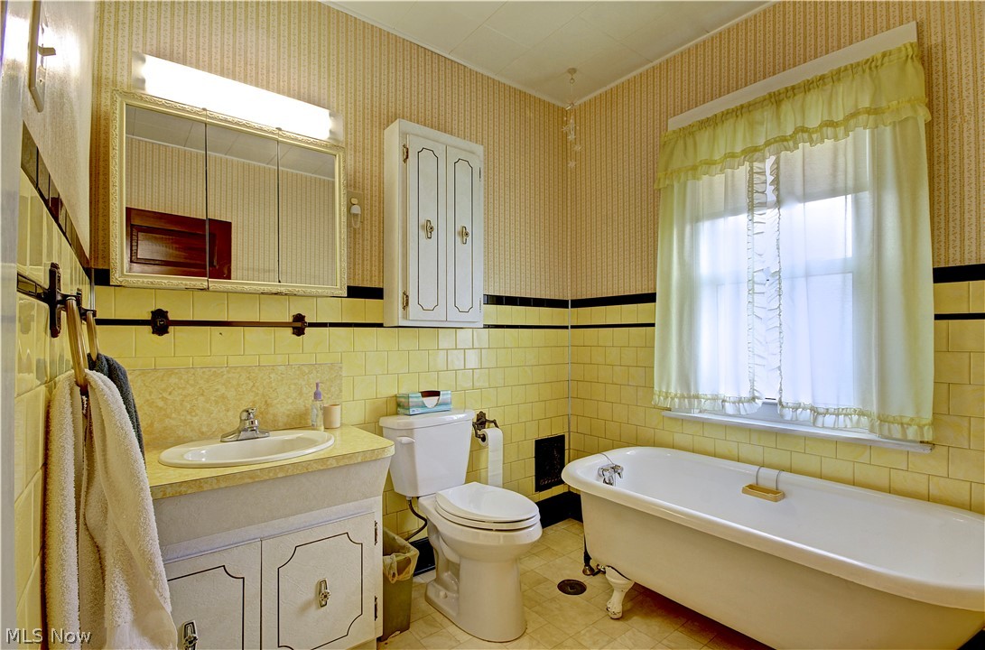 W J Lang Denison Ave - Residential