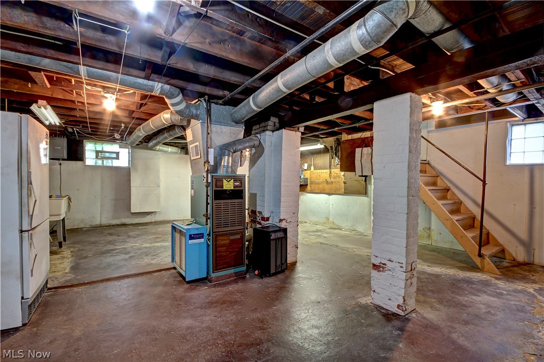 W J Lang Denison Ave - Residential