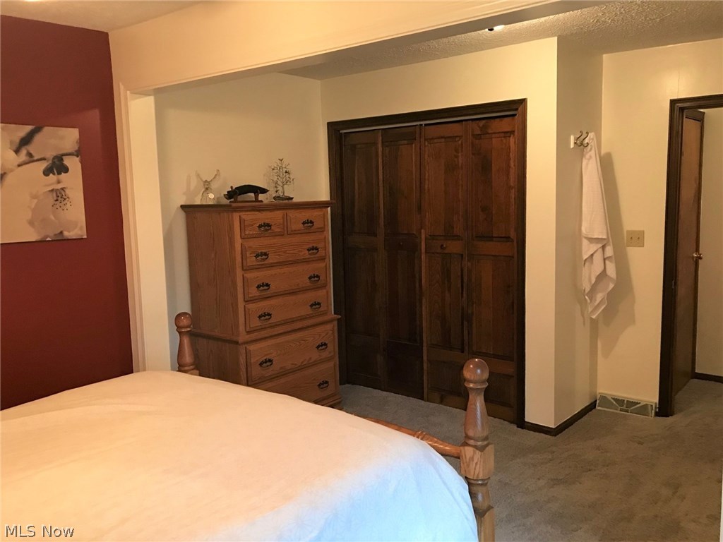 Meadowbrook Lake - Residential