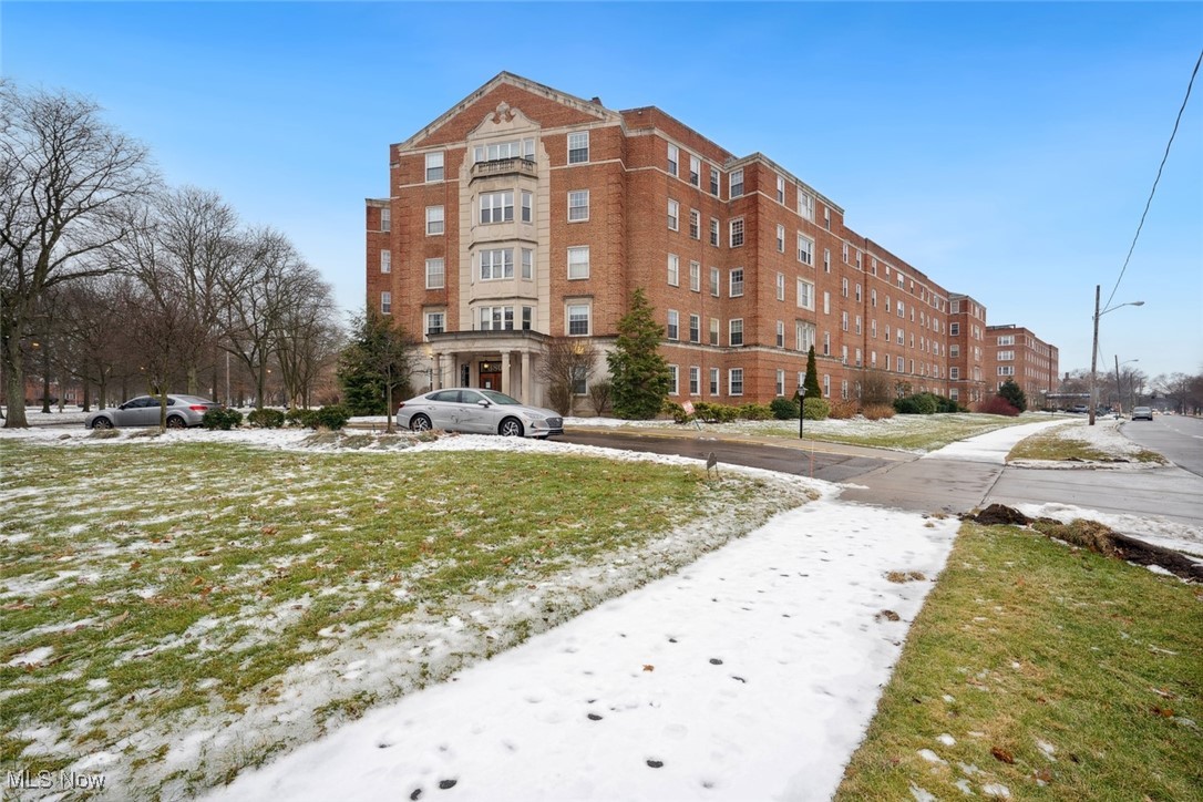 South Park Manor Condos - Residential