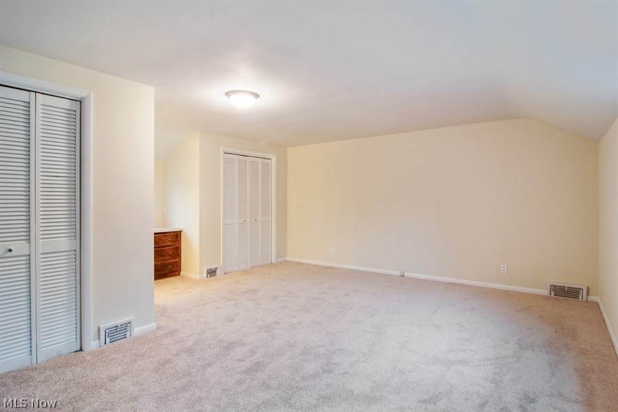 Ruples 02 - Residential