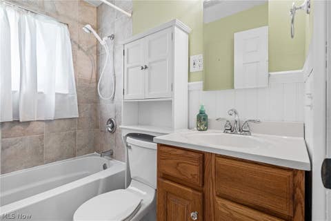 Tiny photo for 654 Wesley Drive, Berea, OH 44017 (MLS # 5232641)