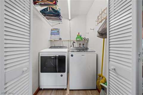 Tiny photo for 654 Wesley Drive, Berea, OH 44017 (MLS # 5232641)