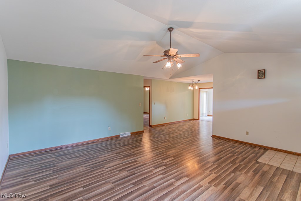 Roberto Place Condo - Residential