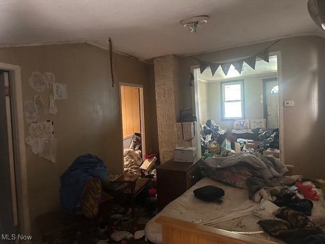 James M Hoyts - Commercial Sale