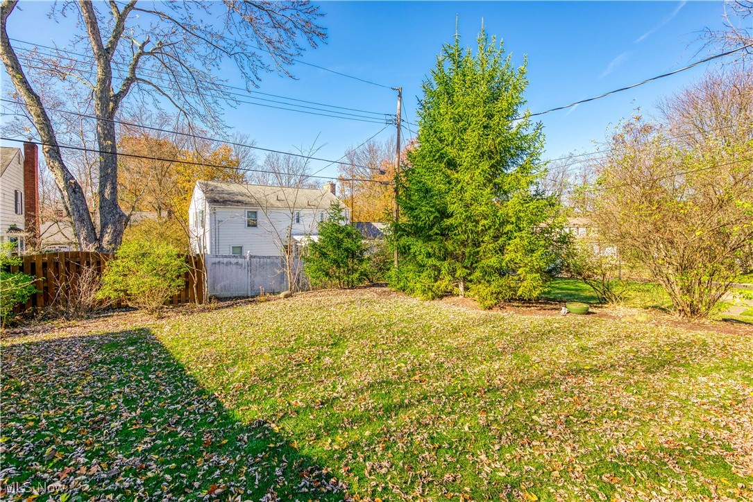 Cuyahoga Falls, Ohio 44223, United States, 3 Bedrooms Bedrooms, ,3 BathroomsBathrooms,Residential,Active,96795