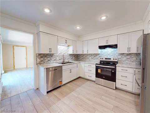 Tiny photo for 8240 Deepwood Boulevard #7-2, Mentor, OH 44060 (MLS # 5215203)