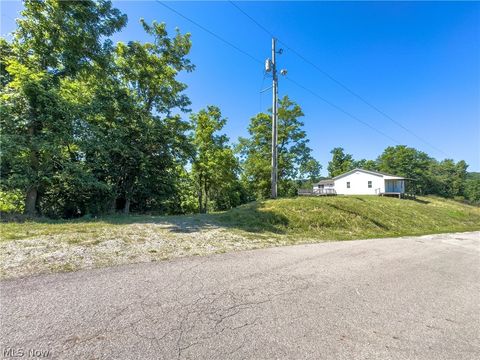 Single Family Residence in Glouster OH 9415 Bishopville Road.jpg