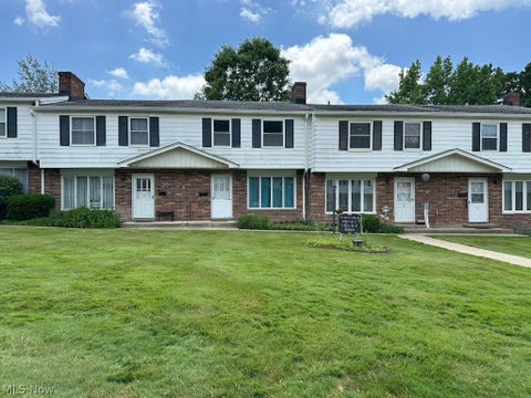 Condo For Sale - 6488 State Road #B-6<br/> Parma, OH 44134