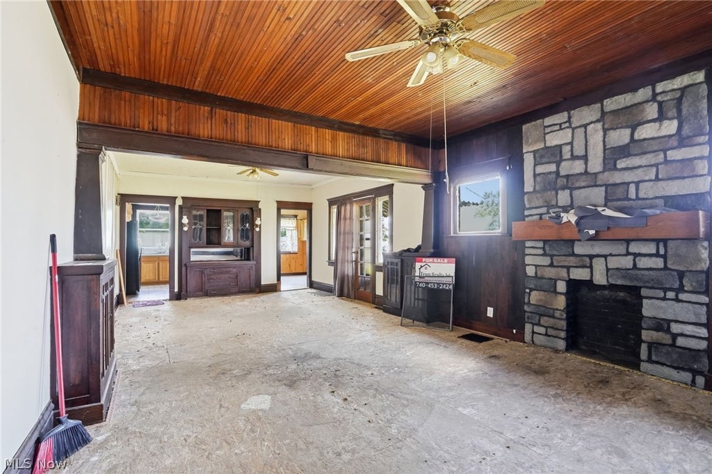 Photo of 112 4th Street, Frazeysburg, OH 43822 (MLS # 5223467)