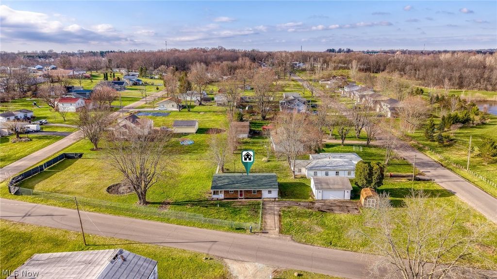 Photo of 4321 30th Street NE, Canton, OH 44705 (MLS # 5196704)