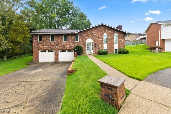 176 CONCORD CT, WEIRTON, WV 26062 - Image c4893b00a1642273447979b1feaac489/99017928