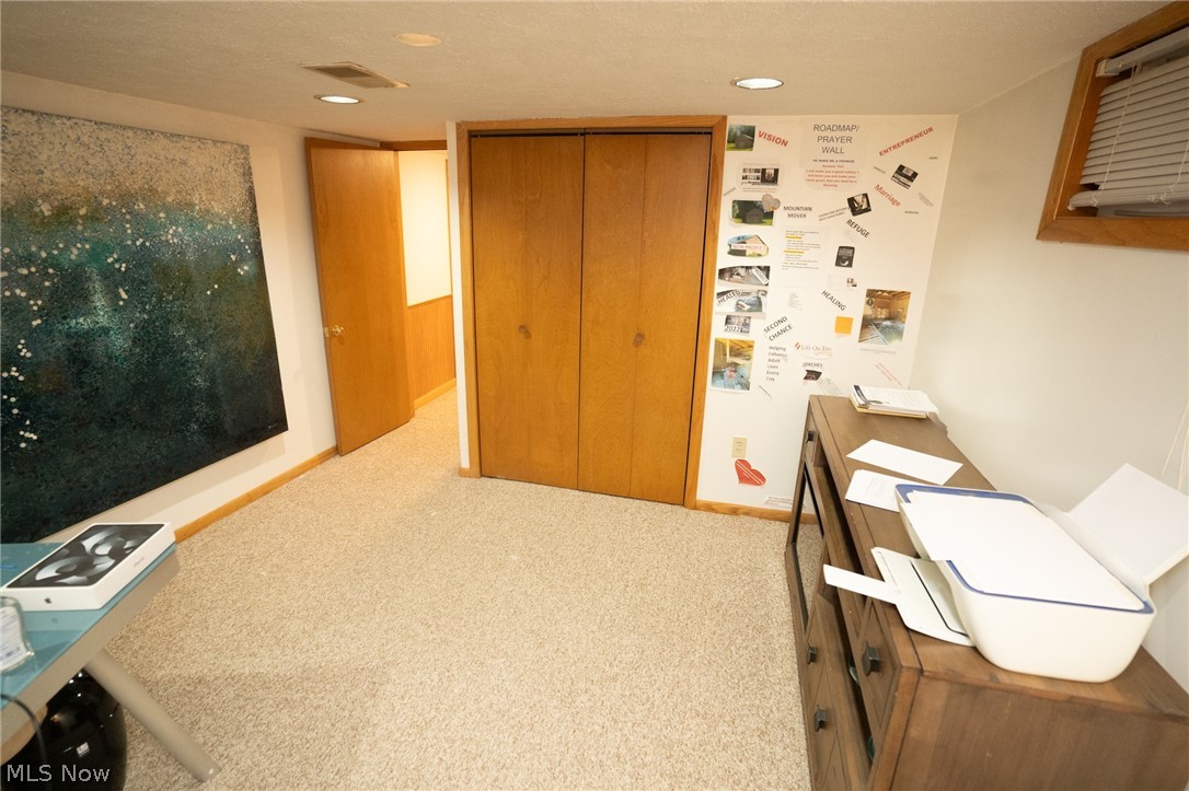 4026 Lake Vista Road, Akron, Ohio image 48