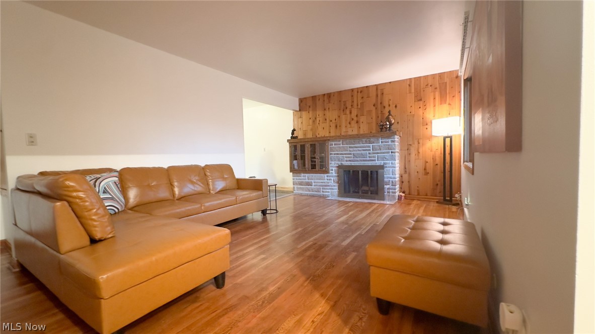 4026 Lake Vista Road, Akron, Ohio image 17
