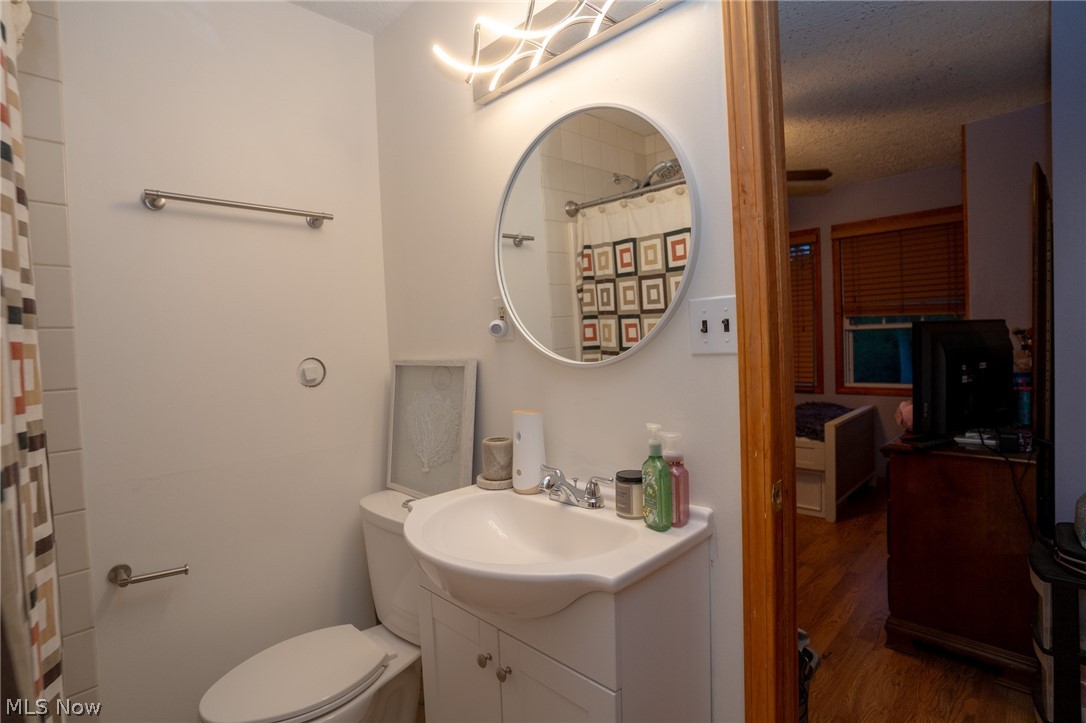 4026 Lake Vista Road, Akron, Ohio image 20