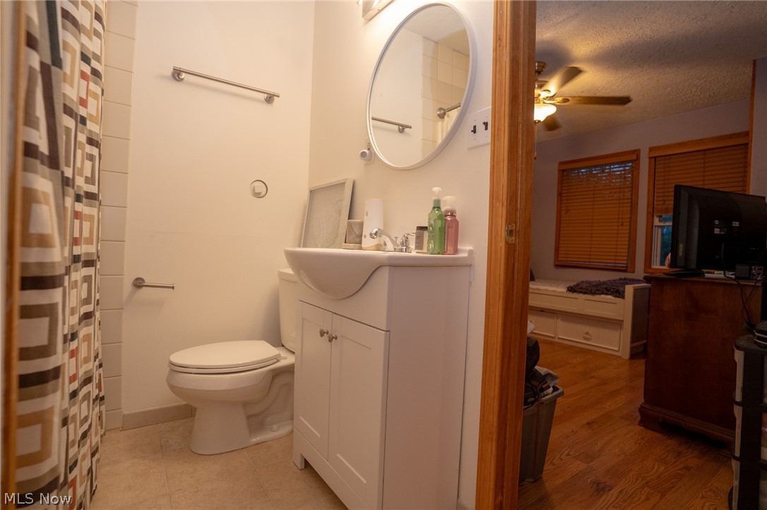 4026 Lake Vista Road, Akron, Ohio image 36