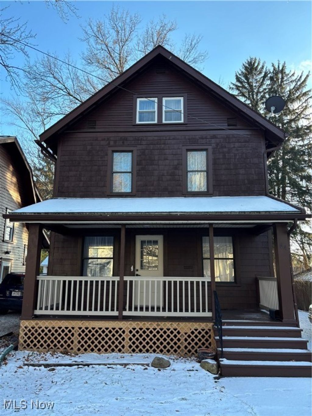 Photo of 84 E Ido Avenue, Akron, OH 44301 (MLS # 5177649)