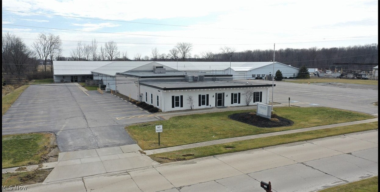 110 Commerce Dr, Lagrange, OH 44050