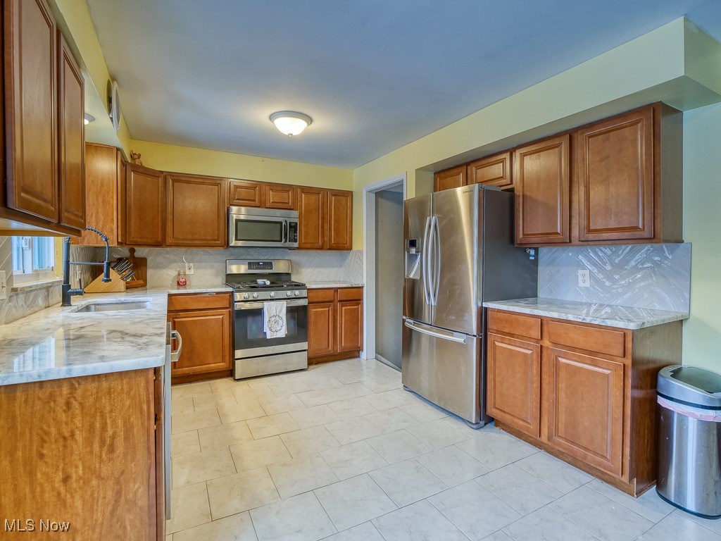 S H Kleinman Realty Cos Yorkl - Residential