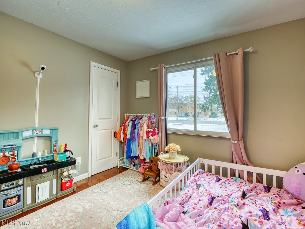 S H Kleinman Realty Cos Yorkl - Residential