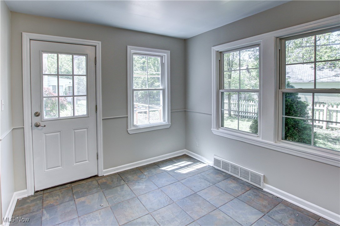 Cleveland Heights, Ohio 44118, United States, 4 Bedrooms Bedrooms, ,2 BathroomsBathrooms,Residential,Active,132623