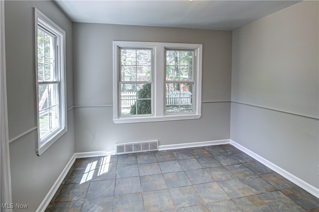 Cleveland Heights, Ohio 44118, United States, 4 Bedrooms Bedrooms, ,2 BathroomsBathrooms,Residential,Active,132623