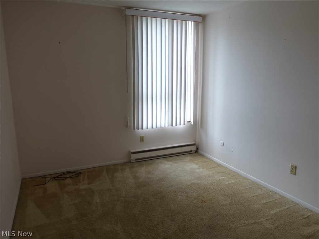 Silver Lake Towers - Residential