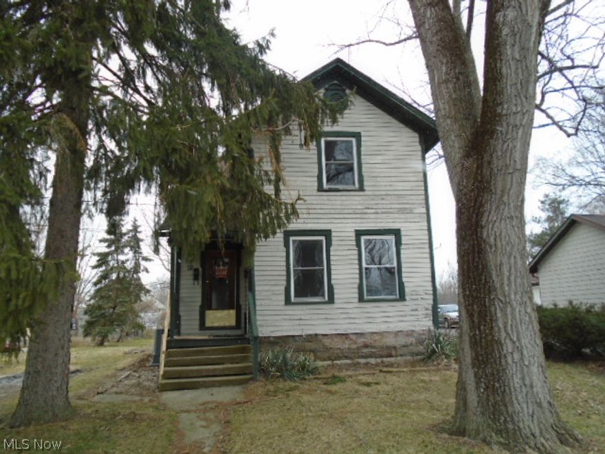 Homepath Property! Wonderful opportunity to live near the College and rent out the other unit! Lots of potential in this dual metered property. Oak cabinets, living rooms with plenty of room for guests. Basement for storage and ample backyard space to get away from the books! Convenient location to nearby local area amenities, street parking available and driveway. Some updates include kitchens, fixtures, some flooring. Open and airy floor plan with some room to roam. Buyer responsible for own due diligence, inquiry and verification of all property information, condition, square footage and parcel data. Broker is not liable or responsible to verify any information as all data in MLS is reflective of public records. Buyers recommended to investigate all data.