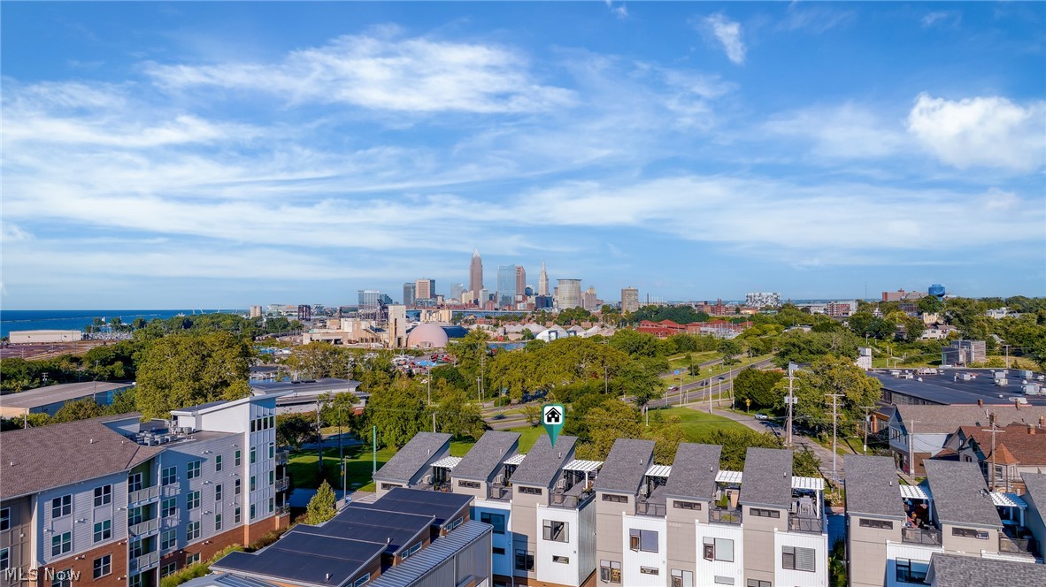 Breakwater Bluffs Lt Twnhms S - Residential