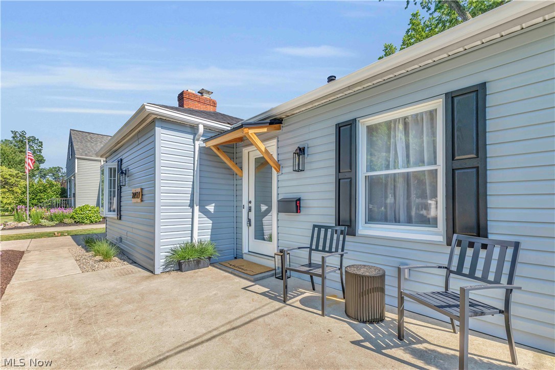 26927 E Oviatt Road