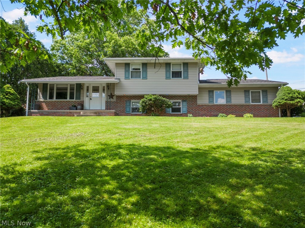 Valli Hi Acres - Residential